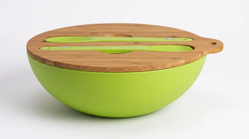 Salad bowl set with bamboo lid