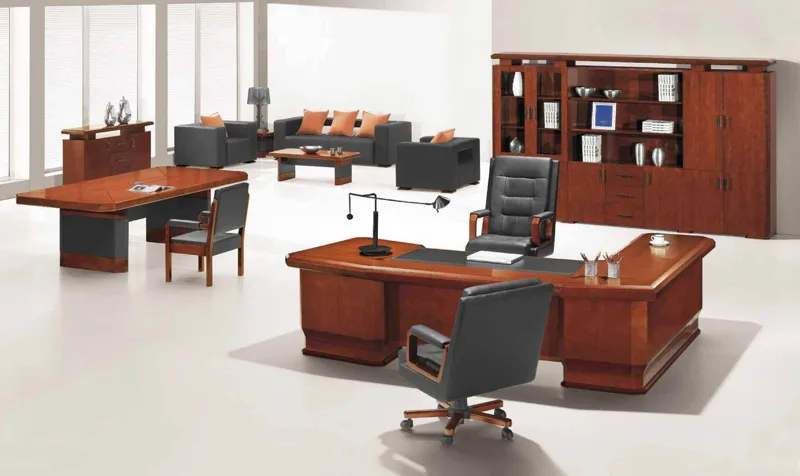 Medium-back executive chair