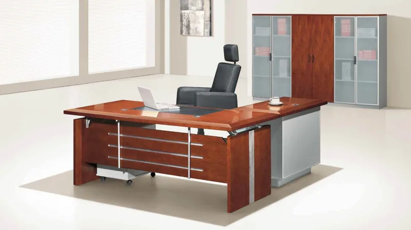 L-shaped executive desk 190 cm