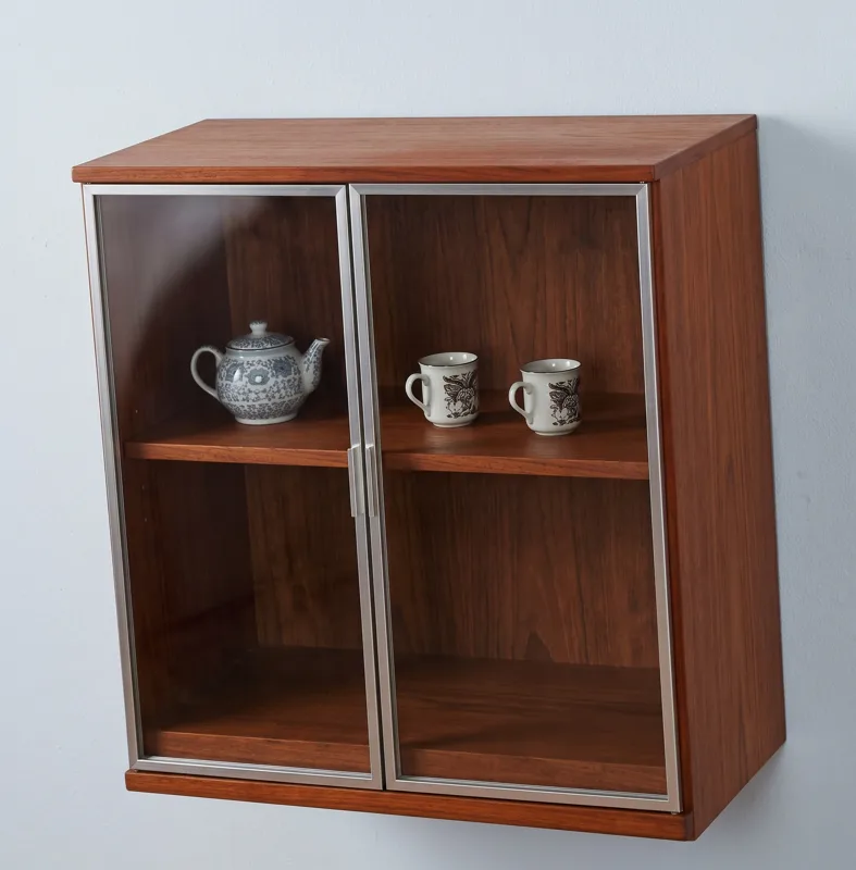 2-door glass wall cabinet