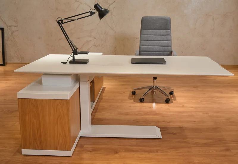Executive L-desk 2.0 m with left return