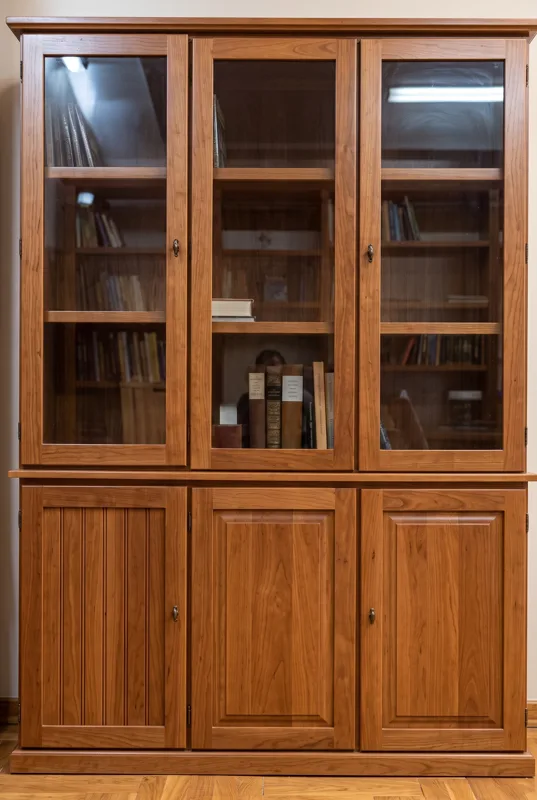 Wood veneer bookcase 1.35 m, 3 glass doors