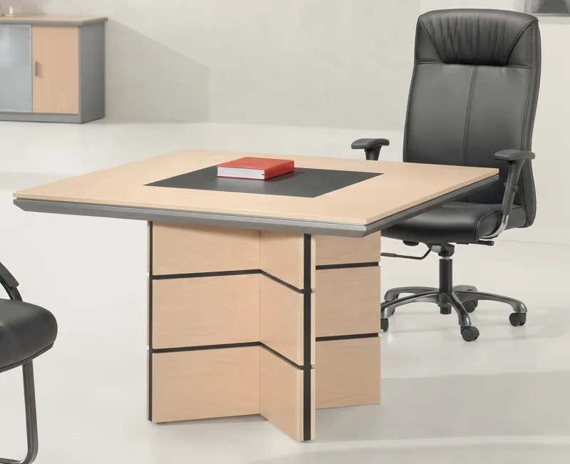 Square meeting table 1.2 m, 4 seats