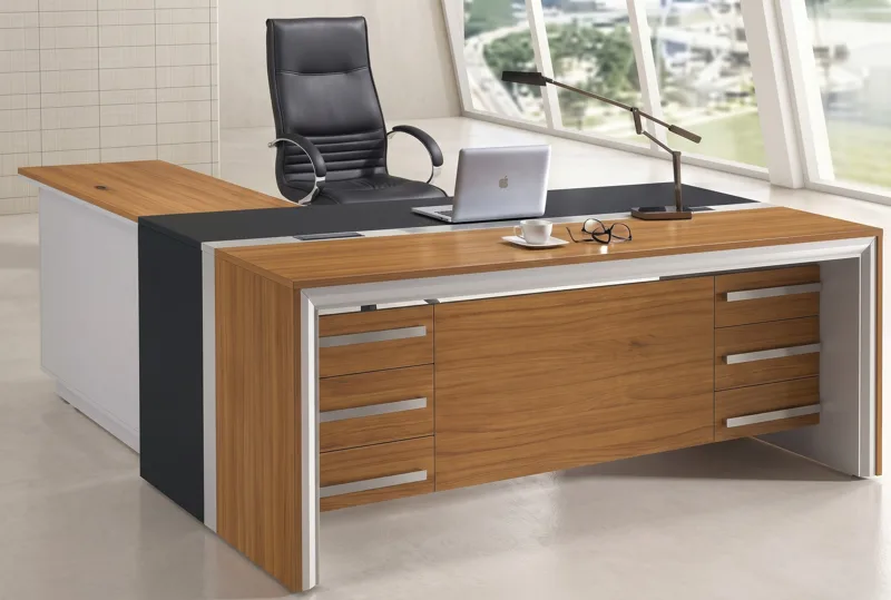 Executive desk 1.8 m with side return