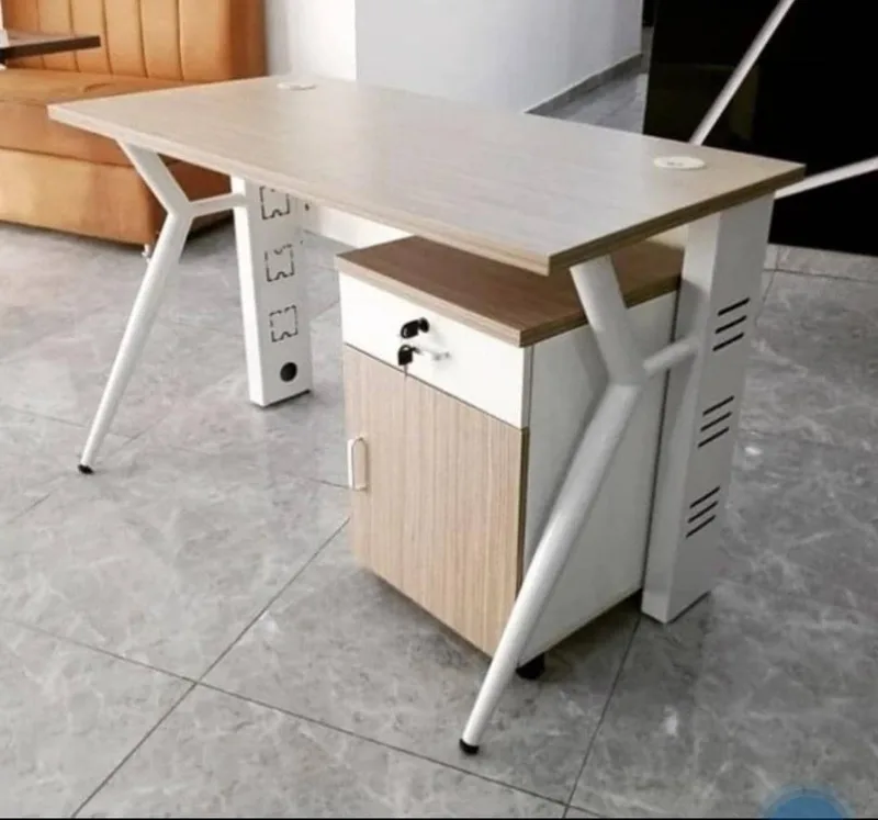Office desk 1.2 m with mobile pedestal, maple